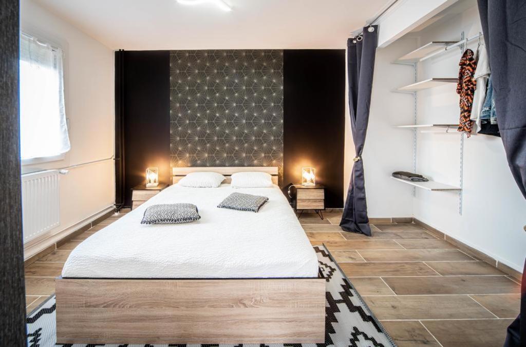 Beautifulhome Appartement Avec Balcon - Centre Ville Chalon-sur-Saône Kültér fotó