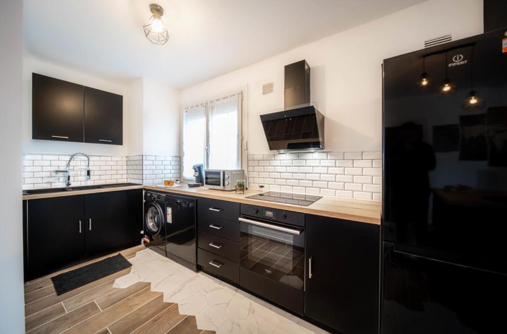 Beautifulhome Appartement Avec Balcon - Centre Ville Chalon-sur-Saône Kültér fotó